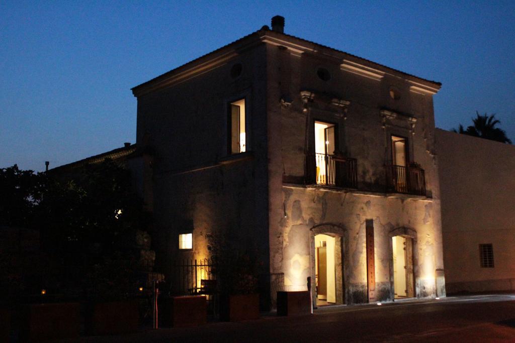 Porta Aurea Hotel Paestum Bagian luar foto